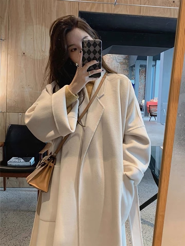 女裝雜款呢子大衣外套款式貨源多多批發(fā)價16元一件，可分貨，一手貨源歡迎代理15989663793