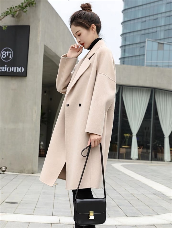 女裝雜款呢子大衣外套款式貨源多多批發(fā)價16元一件，可分貨，一手貨源歡迎代理15989663793