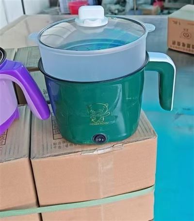小電煮鍋800個(gè)左右, 8.8元一個(gè),可以分貨出。